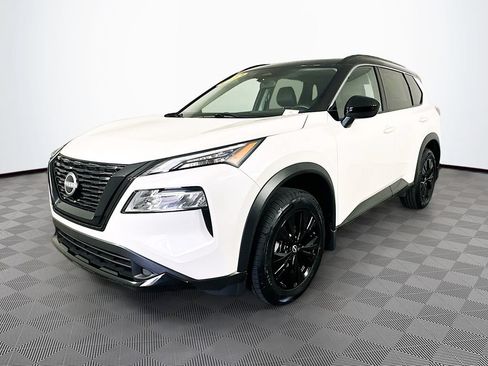 Certified 2023 Nissan Rogue SV w/ SV Premium B Package AWD/4WD image 6