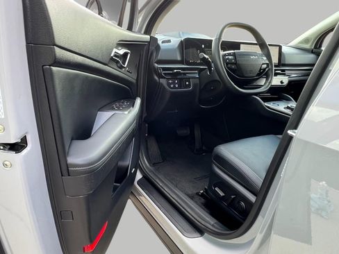 Certified 2026 Kia Sportage SX Prestige AWD/4WD image 19