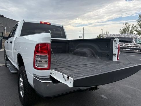 Used 2024 RAM 2500 Big Horn w/ Off Road Package AWD/4WD image 8