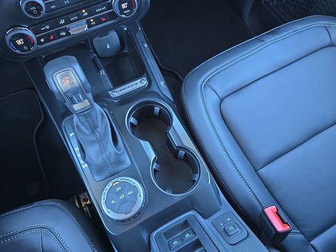 New 2026 Ford Bronco Outer Banks image 31