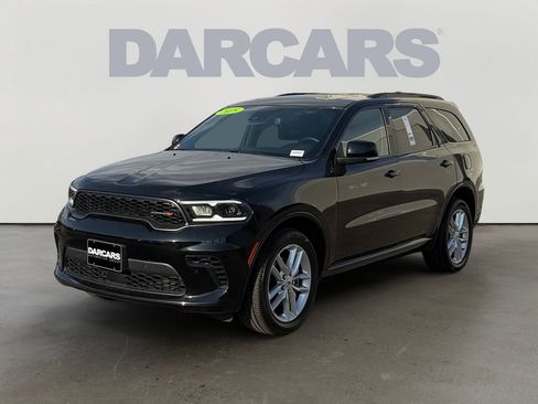 Used 2025 Dodge Durango GT image 3