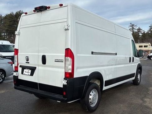 Used 2023 RAM ProMaster 2500 image 7