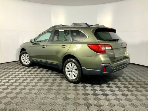 Used 2019 Subaru Outback 2.5i Premium image 9