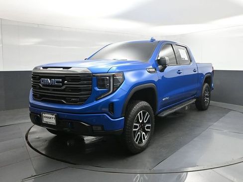 Used 2022 GMC Sierra 1500 AT4 w/ AT4 Premium Package image 1