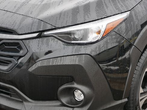 Used 2024 Subaru Crosstrek 2.0i Premium image 16