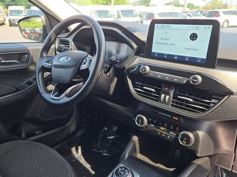 Used 2024 Ford Escape Active AWD/4WD image 7
