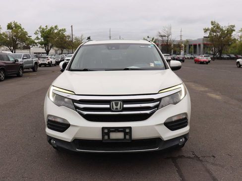Used 2016 Honda Pilot Elite image 2