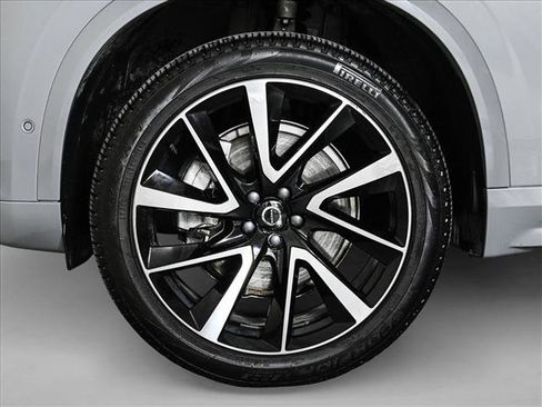 Used 2025 Volvo XC90 B6 Plus w/ Protection Package Premier AWD/4WD image 26