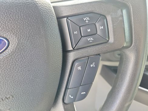 Used 2022 Ford E-350 and Econoline 350 Super Duty image 15