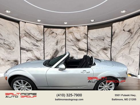 Used 2008 MAZDA MX-5 Miata Touring RWD image 4