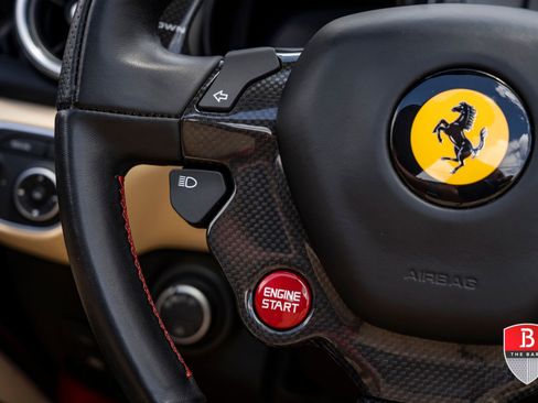 Used 2017 Ferrari California T RWD image 33