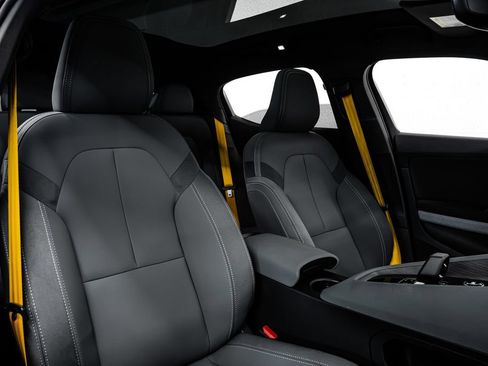 Used 2023 Polestar Polestar 2 w/ Pilot Pack AWD/4WD image 30