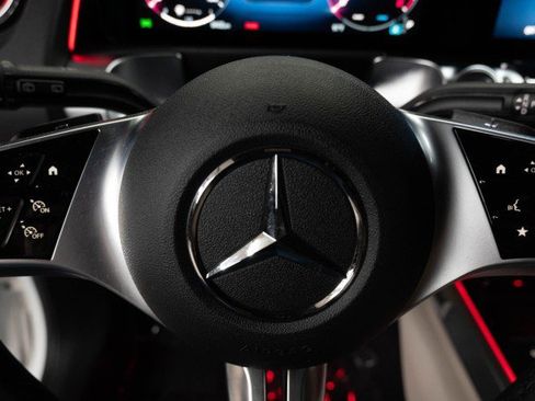 Certified 2026 Mercedes-Benz GLB 250 4MATIC image 23