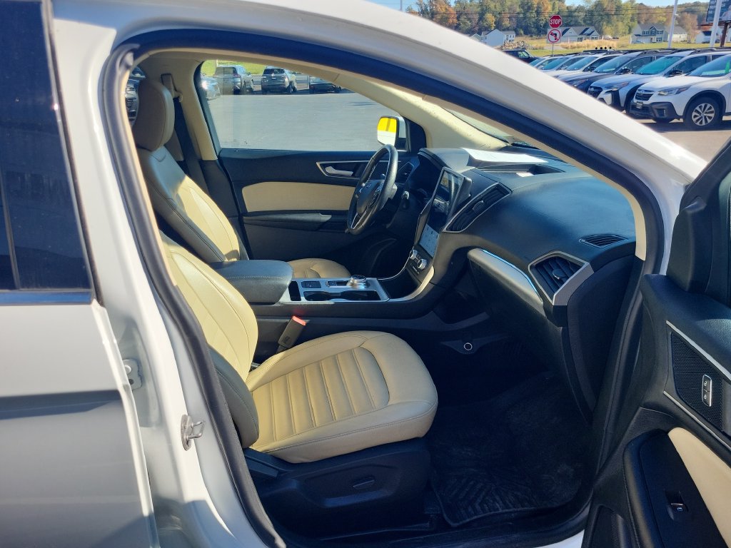 Used 2022 Ford Edge SEL AWD/4WD image 11