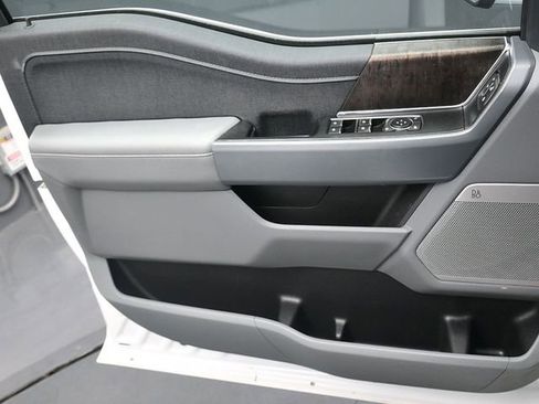 Used 2023 Ford F150 Lariat image 22