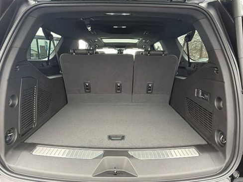 New 2026 Chevrolet Suburban High Country image 10