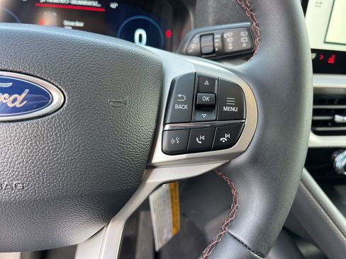 New 2026 Ford Explorer Active image 16