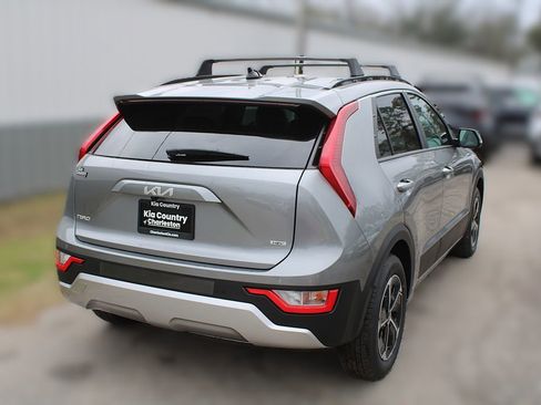New 2026 Kia Niro EX FWD image 7