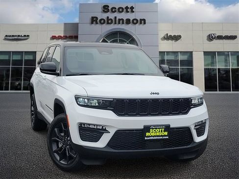 New 2025 Jeep Grand Cherokee Limited image 1