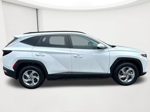 Certified 2022 Hyundai Tucson SEL w/ Cargo Package AWD/4WD image 4
