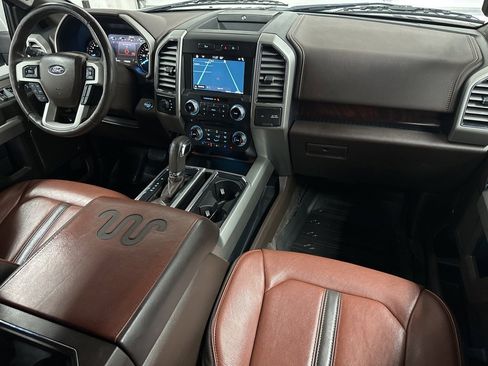 Used 2018 Ford F150 King Ranch image 12