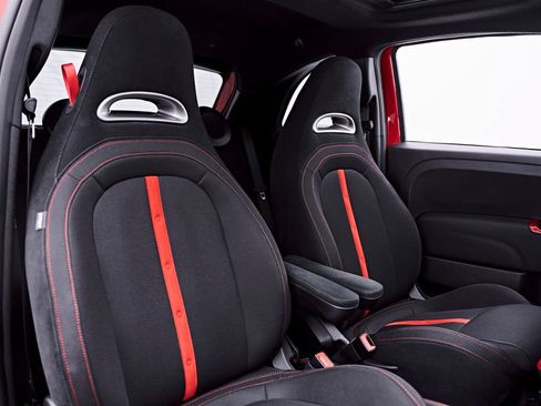 Used 2017 FIAT 500 Abarth w/ Popular Equipment Package FWD image 51