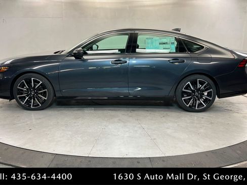 New 2026 Honda Accord Touring image 2