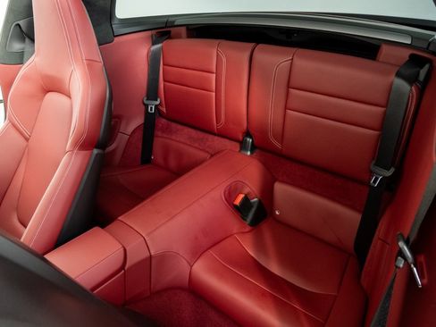 Used 2025 Porsche 911 Targa 4 GTS image 19