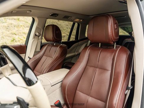 Used 2023 Mercedes-Benz Maybach GLS 600 4MATIC image 25
