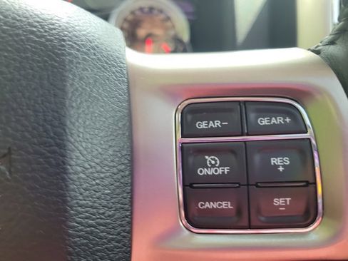 Used 2017 RAM 1500 Laramie w/ Convenience Group AWD/4WD image 30