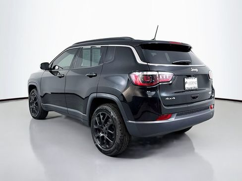 Used 2022 Jeep Compass Latitude AWD/4WD image 7