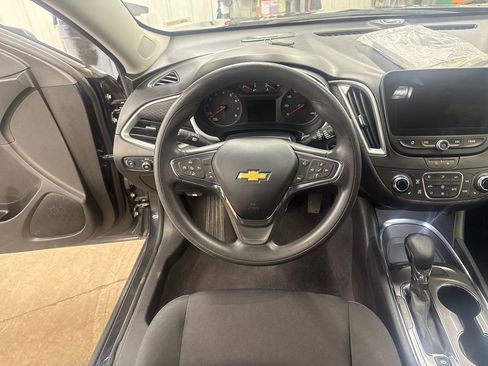 Used 2023 Chevrolet Malibu LT image 17
