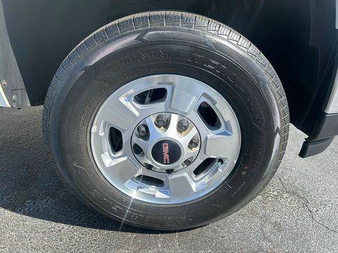 Used 2013 GMC Sierra 2500 SLE w/ SLE Preferred Package image 28