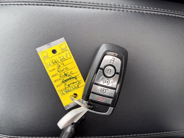 Certified 2024 Ford Edge SEL w/ Convenience Package AWD/4WD image 15