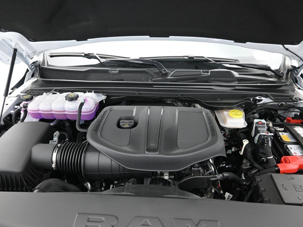 New 2025 RAM 1500 Big Horn AWD/4WD image 26