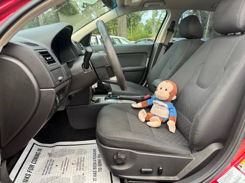 Used 2012 Ford Fusion SE image 16