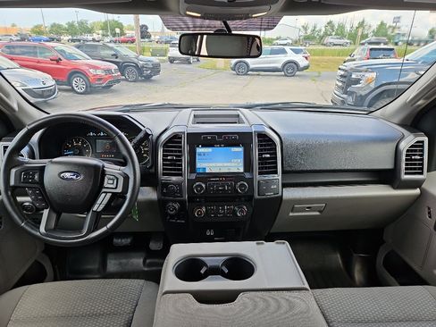 Used 2018 Ford F150 XLT w/ Equipment Group 302A Luxury AWD/4WD image 15