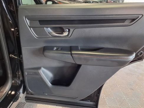 Used 2024 Honda CR-V Sport image 11