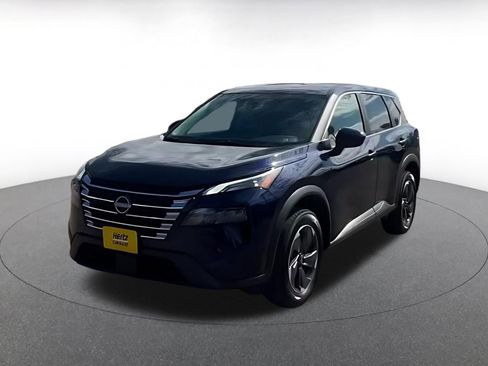 Used 2025 Nissan Rogue SV FWD image 8
