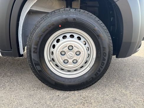 New 2026 RAM ProMaster 3500 w/ Premium Convenience Group FWD image 9