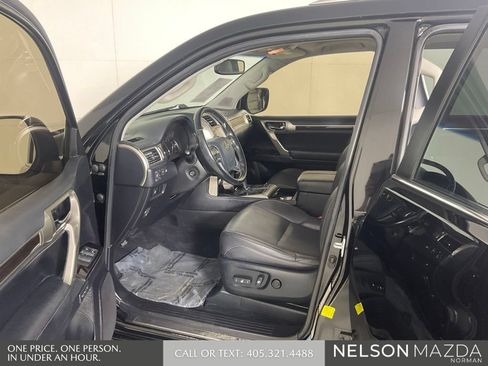 Used 2016 Lexus GX 460 w/ Navigation Package AWD/4WD image 12