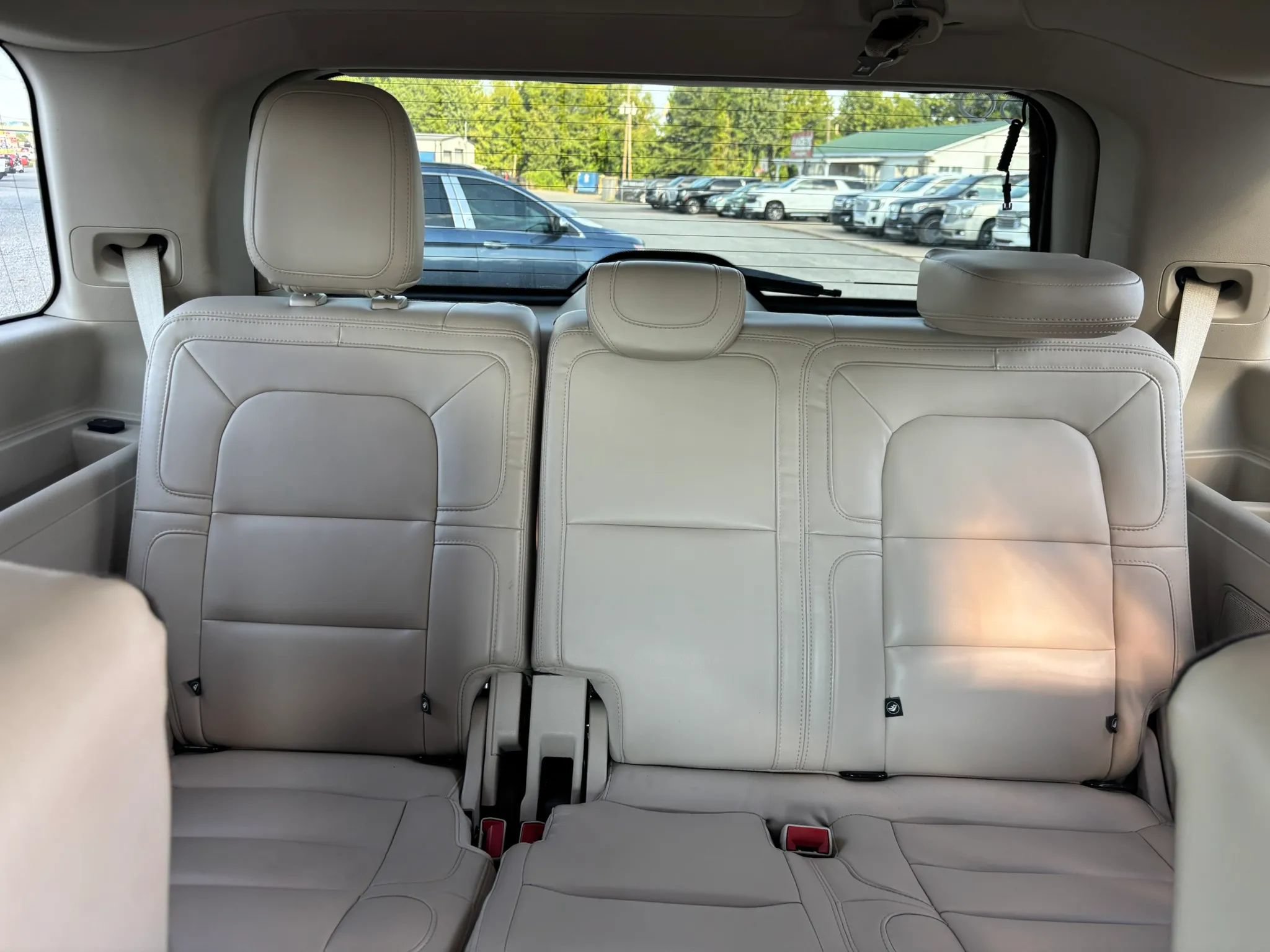 Used 2020 Lincoln Navigator Reserve AWD/4WD image 15