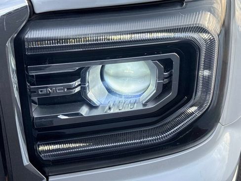 Used 2017 GMC Sierra 1500 SLT image 9