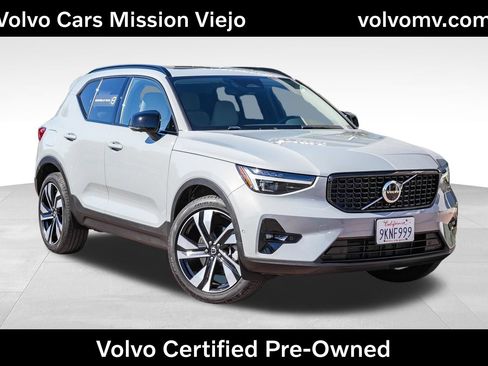 Used 2024 Volvo XC40 B5 Plus w/ Climate Package AWD/4WD image 1
