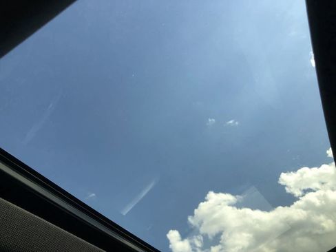 Used 2024 GMC Canyon AT4X image 24