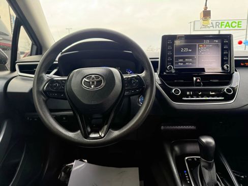 Used 2021 Toyota Corolla LE image 26