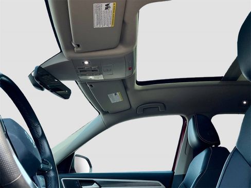 Used 2023 Volkswagen Atlas SEL R-Line image 21