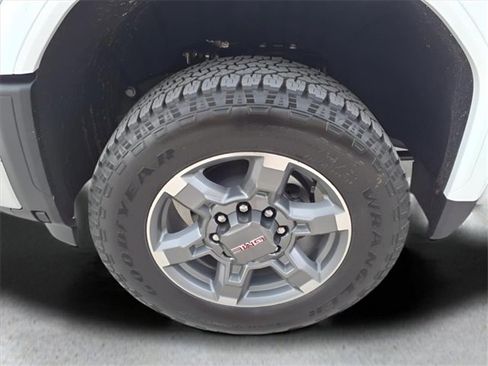 New 2025 GMC Sierra 2500 SLT w/ SLT Premium Package image 25