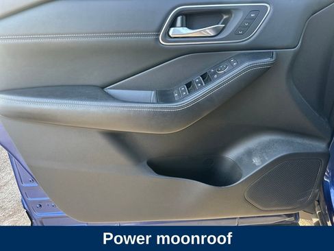 Used 2021 Nissan Rogue Platinum image 12