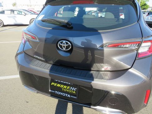 Used 2021 Toyota Corolla SE image 12